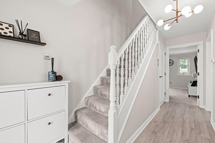 4 Bedroom Detached House For Sale In Burns Avenue, The Inches, Larbert, FK5