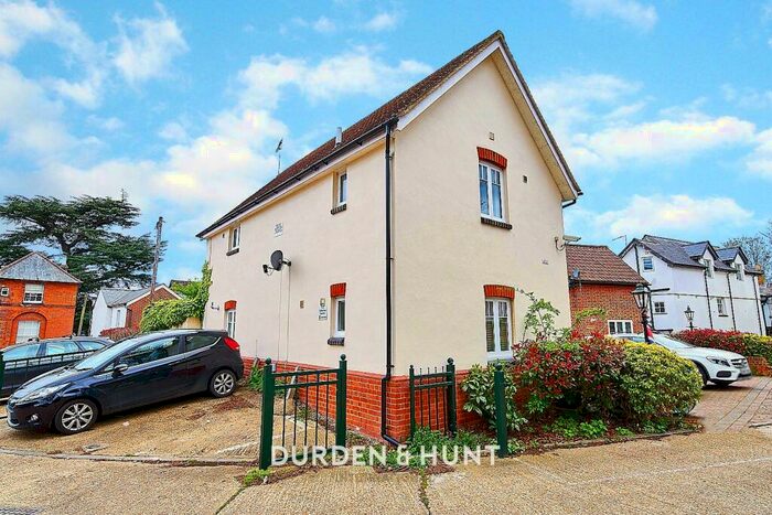 1 Bedroom Apartment To Rent In Castle Street, Ongar, CM5