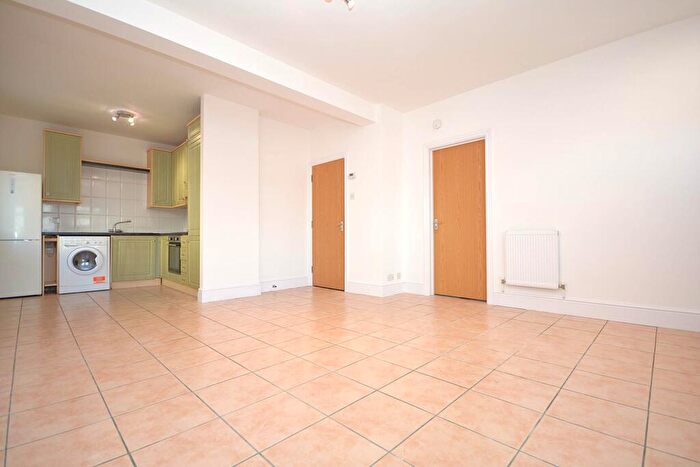 2 Bedroom Apartment To Rent In Fullers Hill Farm, Amersham, HP6