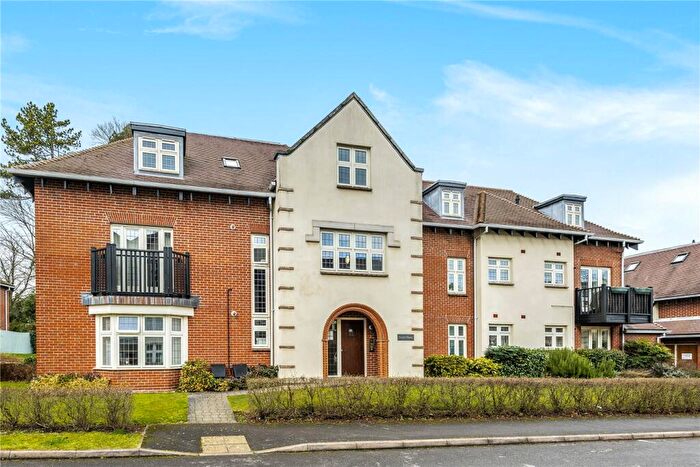 1 Bedroom Apartment To Rent In Highcroft Road, Winchester, SO22