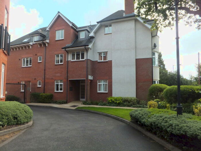 2 Bedroom Apartment To Rent In Chatsworth House, Foley Road East., B74