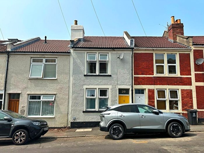 2 Bedroom Property For Sale In Altringham Road, Bristol, BS5