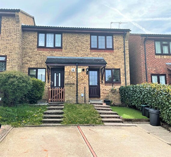 2 Bedroom Terraced House To Rent In Petersham Drive, Orpington, Kent, BR5