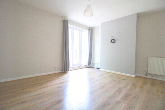 2 Bedroom Maisonette To Rent In Fanshaw Street, London, N1