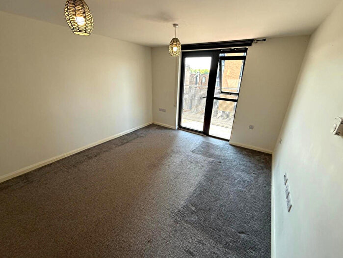 1 Bedroom Flat To Rent In Modern One Bedroom Third Floor Apartment, IG1