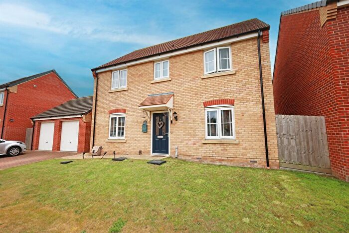 4 Bedroom Detached House For Sale In Blue Cedar Drive, PE21