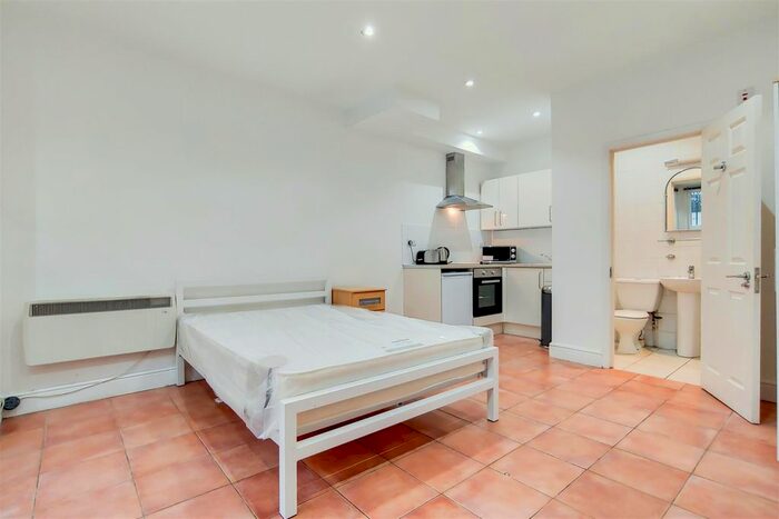 Studio To Rent In Cheniston Gardens, High Street Kensington, W8