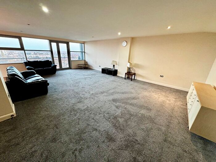 3 Bedroom Flat To Rent In Echo Building, West Wear Street, Sunderland, SR1