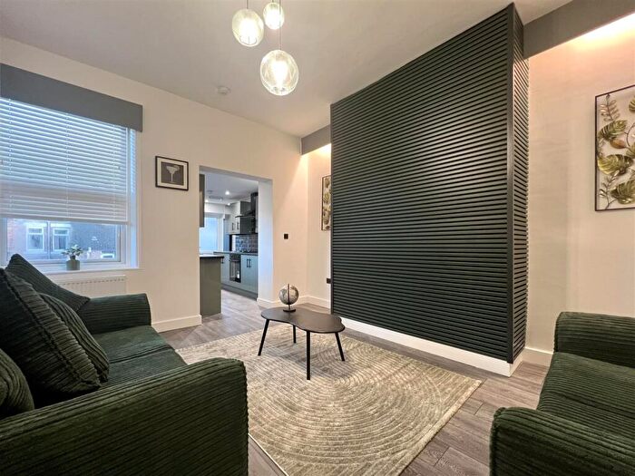 3 Bedroom House To Rent In Simonside Terrace, Newcastle Upon Tyne, NE6