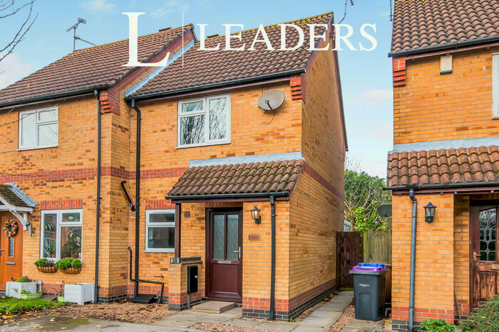 2 Bedroom Semi-Detached House To Rent In Taylor Close, PE21