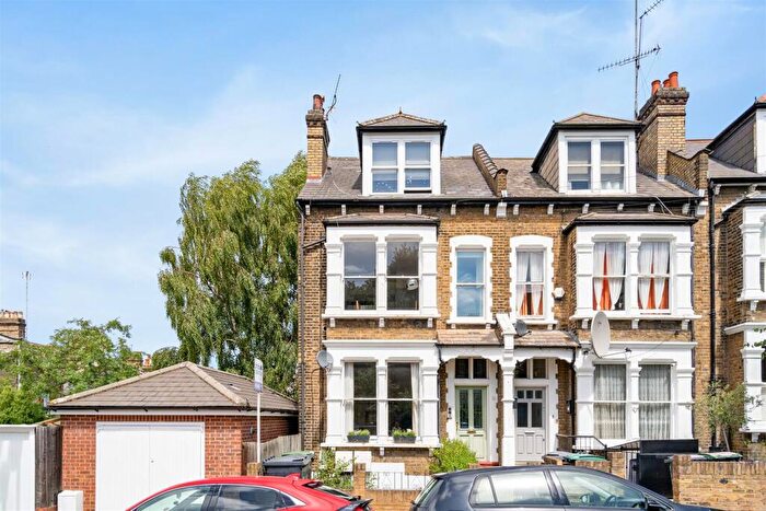 2 Bedroom Flat To Rent In Temple Road, Crouch End, N8