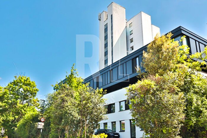 1 Bedroom Flat To Rent In Avenue Road, London, N6