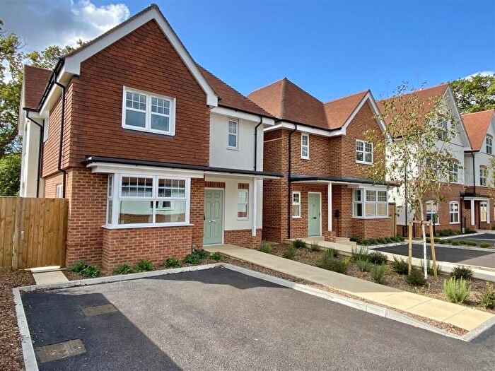 3 Bedroom Detached House For Sale In Fairway View Close, Linden Road, West Parley, Ferndown, BH22