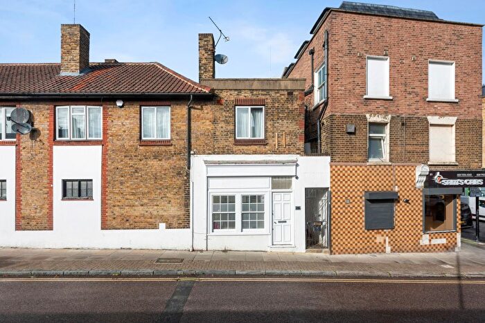Studio To Rent In Leconfield Road, London, N5