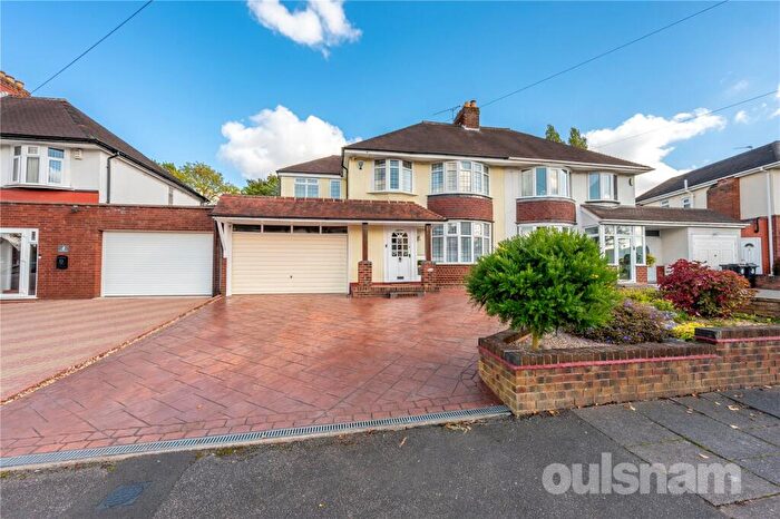 4 Bedroom Semi-Detached House For Sale In Kingsdown Road, Birmingham, West Midlands, B31
