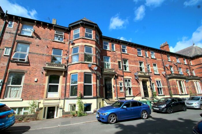 2 Bedroom Flat To Rent In Westfield Terrace, Leeds, West Yorkshire, LS7