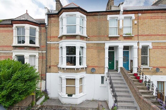 2 Bedroom Flat To Rent In Musgrove Road Telegraph Hill, SE14