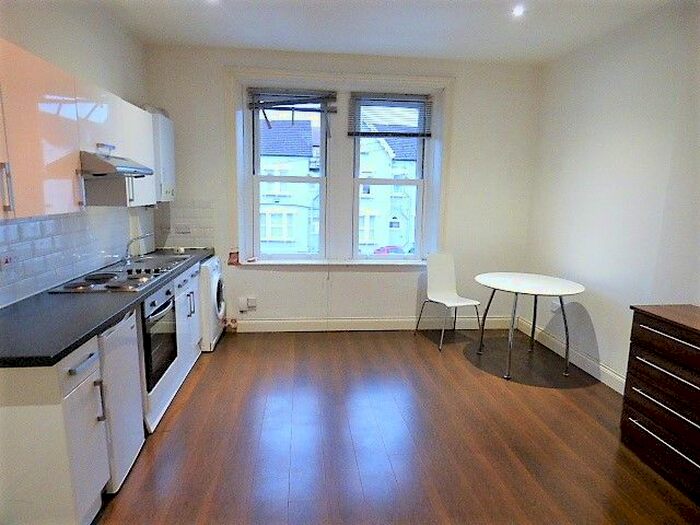 Studio To Rent In Coventry Road, London, IG1