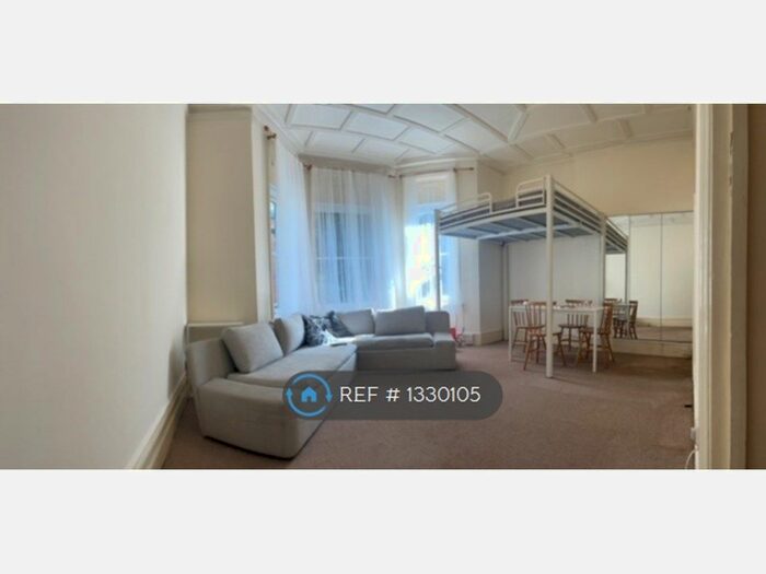 Studio To Rent In Compayne Gardens, London, NW6