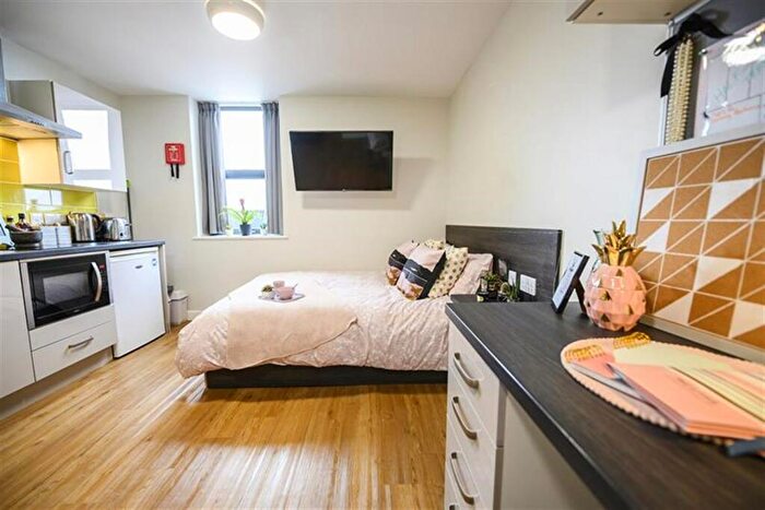 Studio To Rent In Chronicle House, CH1