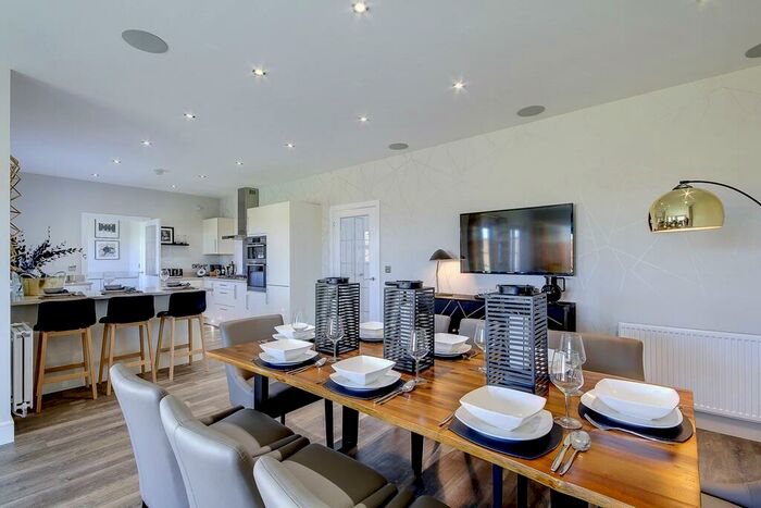 4 Bedroom Detached House For Sale In Meikle Earnock Road, Brackenhill, Hamilton, ML3