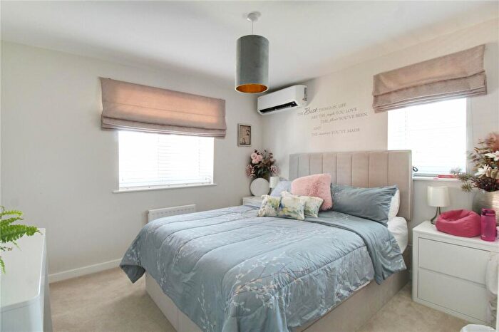 2 Bedroom Semi-Detached House For Sale In Brick Work Lane, Hook, RG27