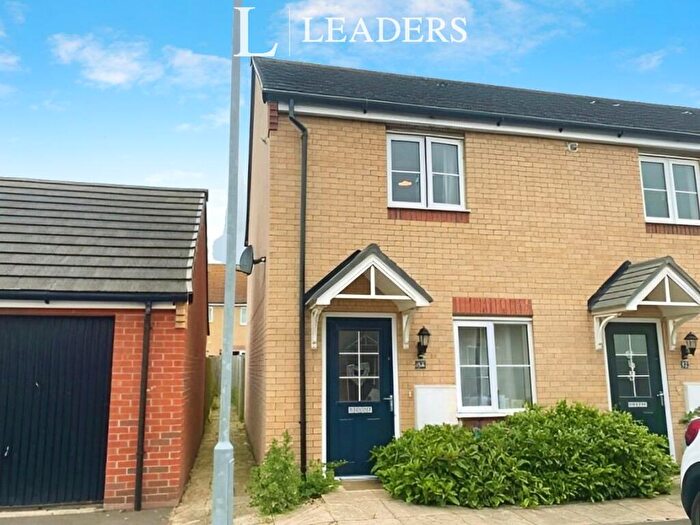 2 Bedroom End Of Terrace House To Rent In Braeburn Road, Deeping St James, PE6