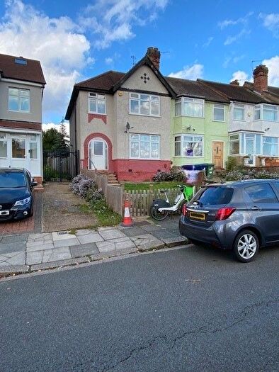 3 Bedroom End Of Terrace House For Sale In Northwood Gardens, Greenford, UB6