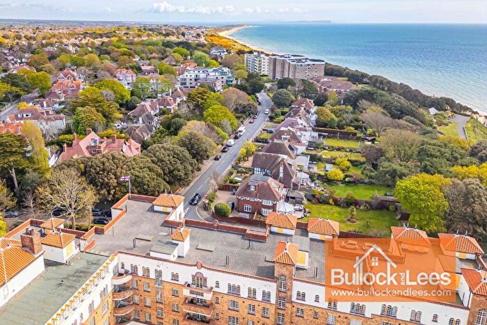 2 Bedroom Flat For Sale In Sea Road, Bournemouth, Dorset, BH5