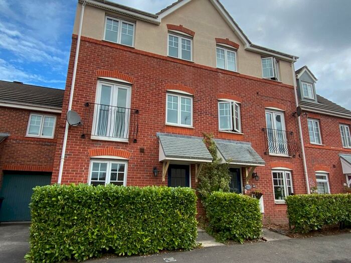 4 Bedroom Terraced House To Rent In Bateman Close, The Sidings, Crewe, CW1