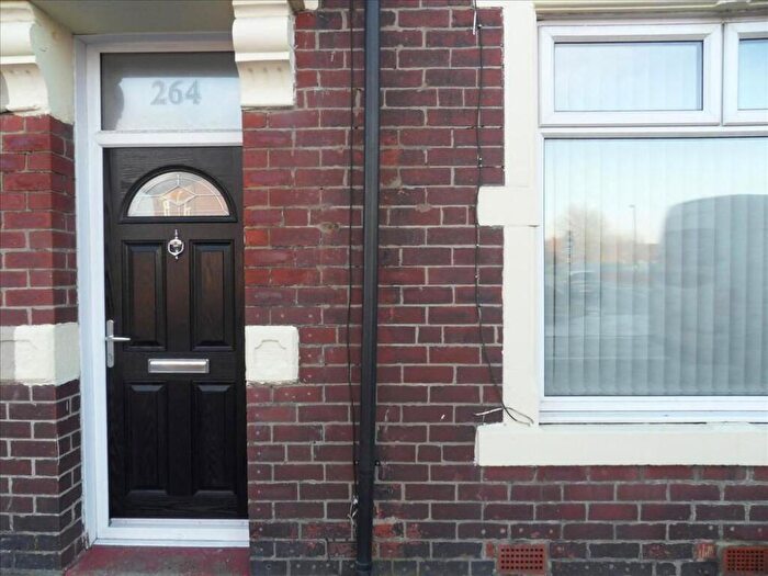 2 Bedroom Flat For Sale In High Street East, Wallsend, Tyne And Wear, NE28