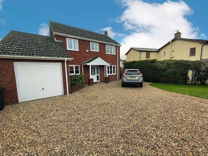 4 Bedroom Detached House To Rent In Norwich Road, Attleborough, NR17