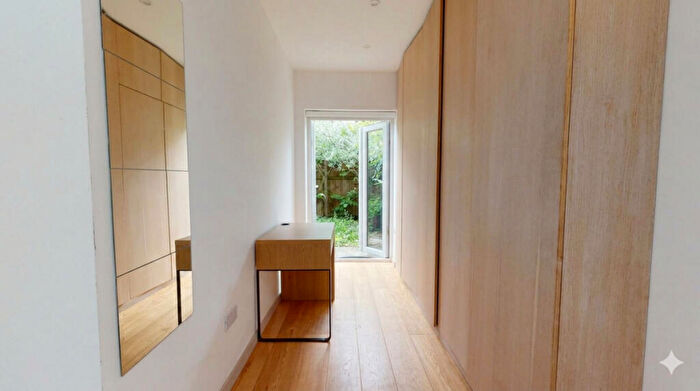 1 Bedroom Flat To Rent In Wolseley Road, Harrow, HA3