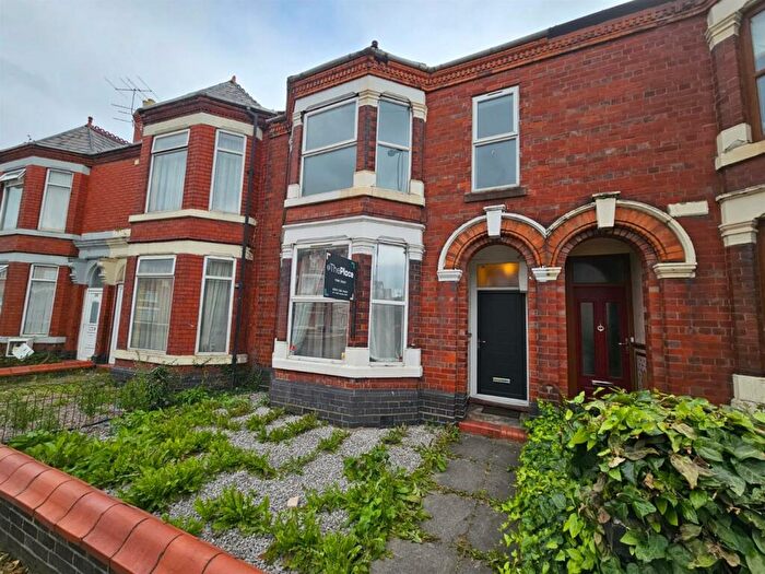 5 Bedroom Terraced House To Rent In Nantwich Road, Crewe, Cheshire, CW2