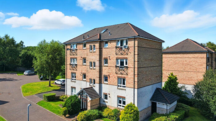 2 Bedroom Flat For Sale In / Innellan Place, Glasgow, G20