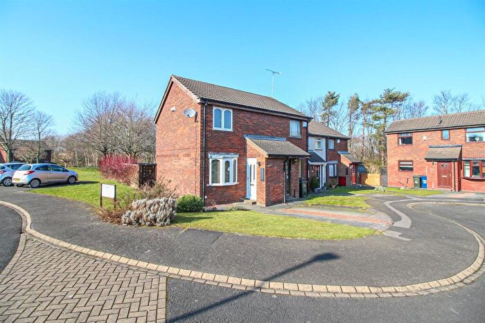 2 Bedroom House To Rent In Stuart Court, Kingston Park, Newcastle Upon Tyne, NE3