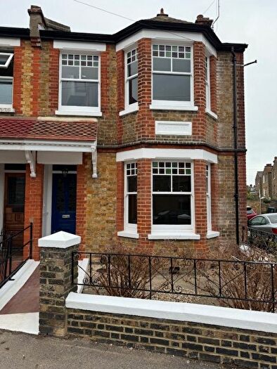 4 Bedroom Semi Detached House To Rent In York Avenue, Broadstairs, CT10