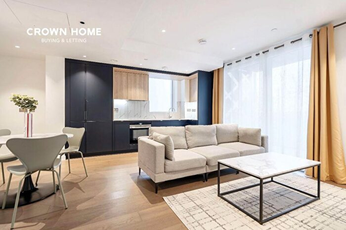 1 Bedroom Apartment To Rent In Phoenix Court, Oval Village, SE11