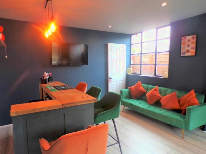 3 Bedroom Terraced House To Rent In Kenilworth Avenue, Hull, HU5