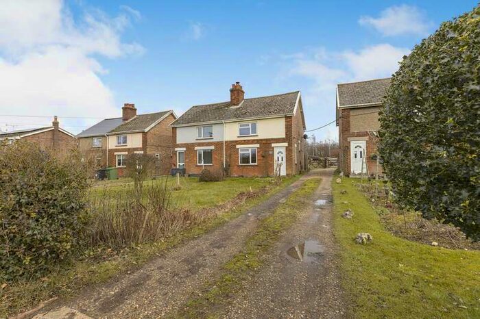 3 Bedroom Semi-Detached House For Sale In 4 Low Common, Deopham, Wymondham, Norfolk, NR18