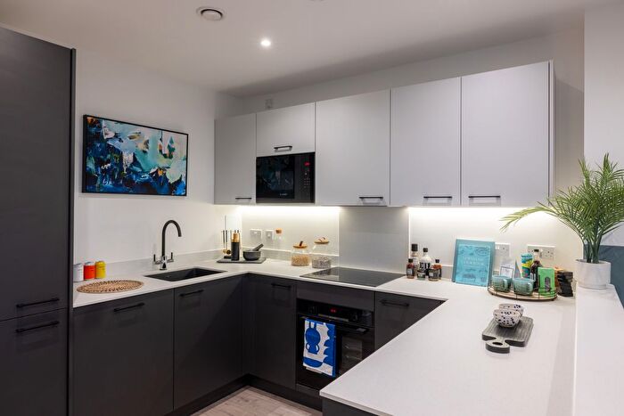 1 Bedroom Flat For Sale In Silver Road, Lewisham, SE13