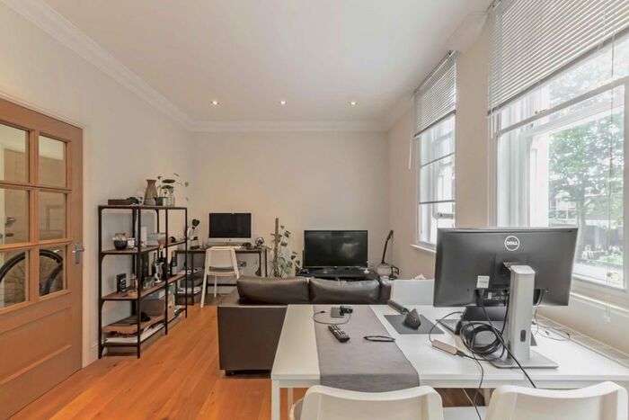 1 Bedroom Flat To Rent In Fulham Palace Road, London, W6