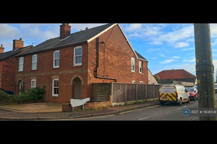 3 Bedroom Semi-Detached House To Rent In Kings Road, Leiston, IP16