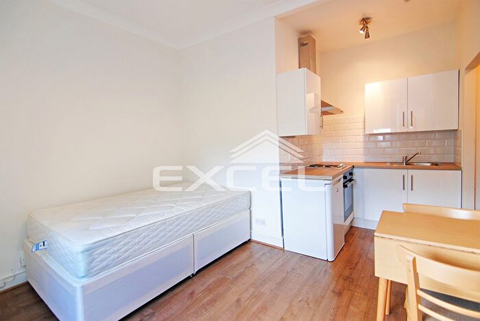 Studio To Rent In Buckley Rd, Kilburn, NW6