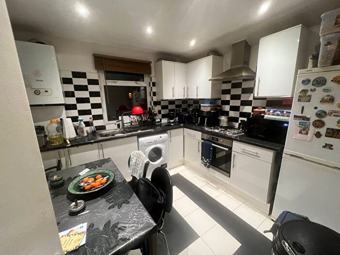 2 Bedroom Flat To Rent In St Kildas Road, Harrow, HA1