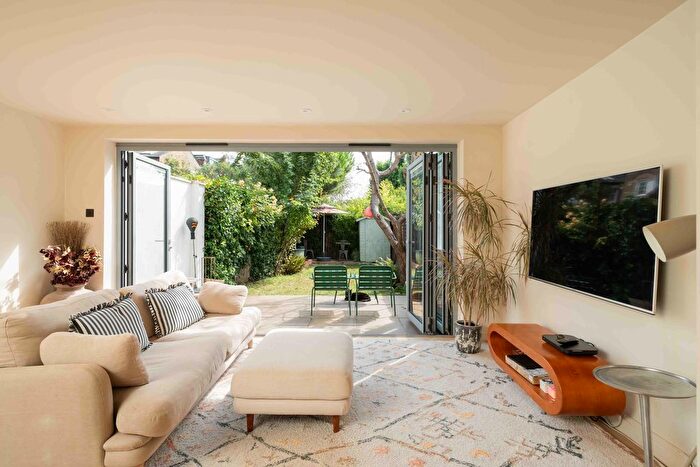 4 Bedroom Terraced House For Sale In Stronsa Road, London, W12