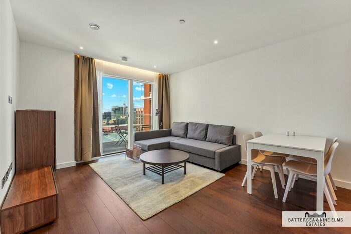 2 Bedroom Apartment To Rent In Kennedy Building, Lexington Gardens, SW11