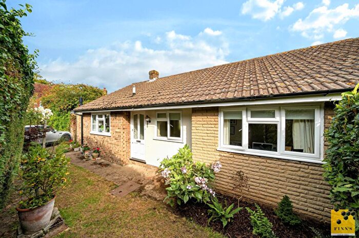 3 Bedroom Semi-detached Bungalow For Sale In Bekesbourne Hill, Bekesbourne, Canterbury, CT4