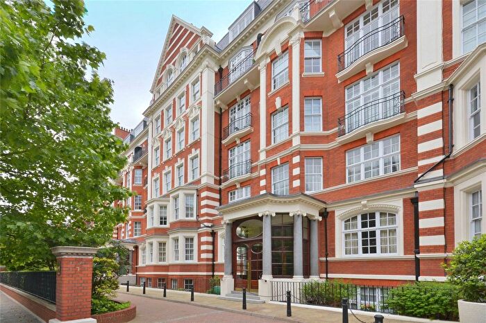 3 Bedroom Flat To Rent In Maida Vale, London, W9