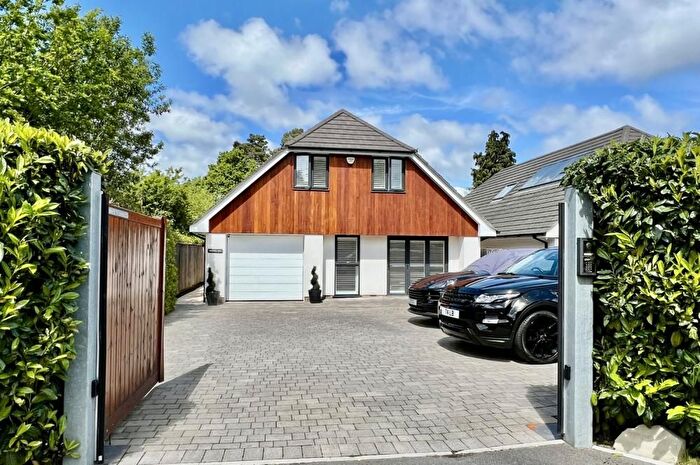 4 Bedroom Chalet For Sale In Sandy Lane, St Ives, Hampshire, England, BH24